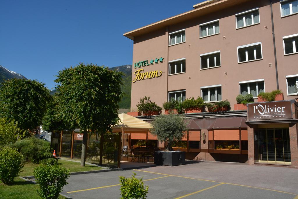 Hotel Forum Martigny Buitenkant foto
