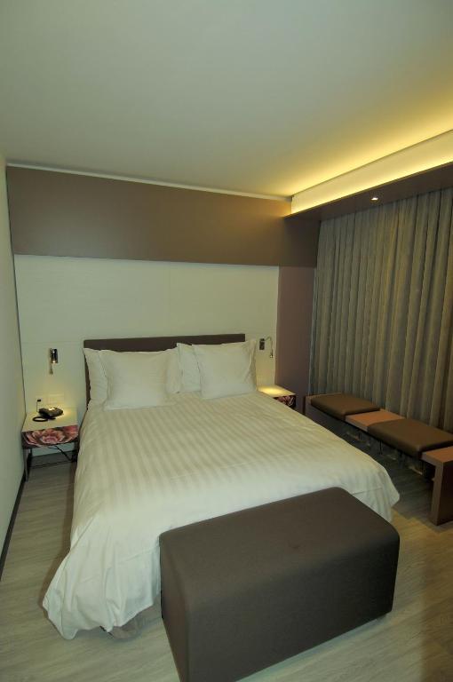 Hotel Forum Martigny Kamer foto