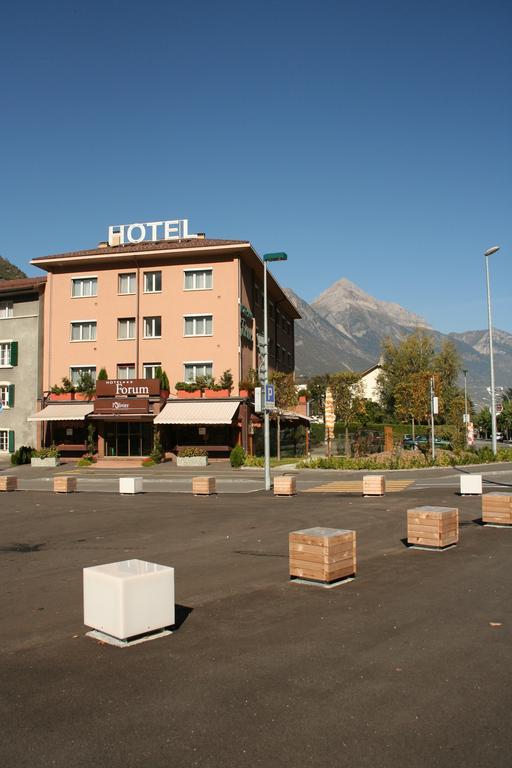 Hotel Forum Martigny Buitenkant foto
